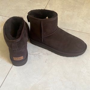 Ugg Classic Mini II genuine lined shearling